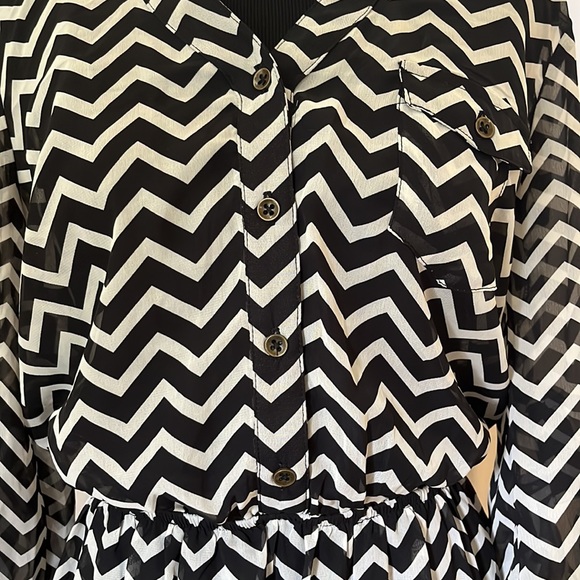 ❤️3/$15❤️ Lined Mini Dress - Picture 4 of 16